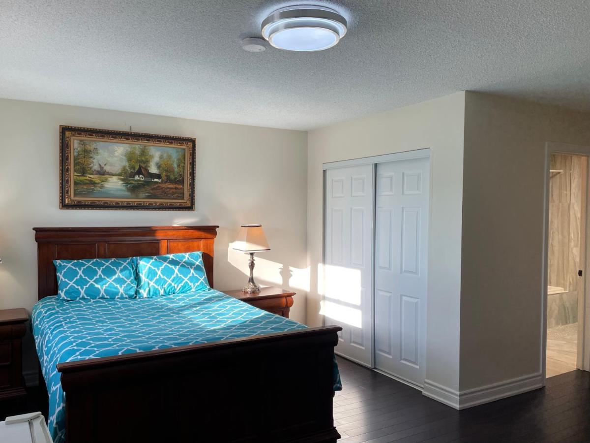 77 Nice And Warm Series Rooms Toronto Eksteriør bilde