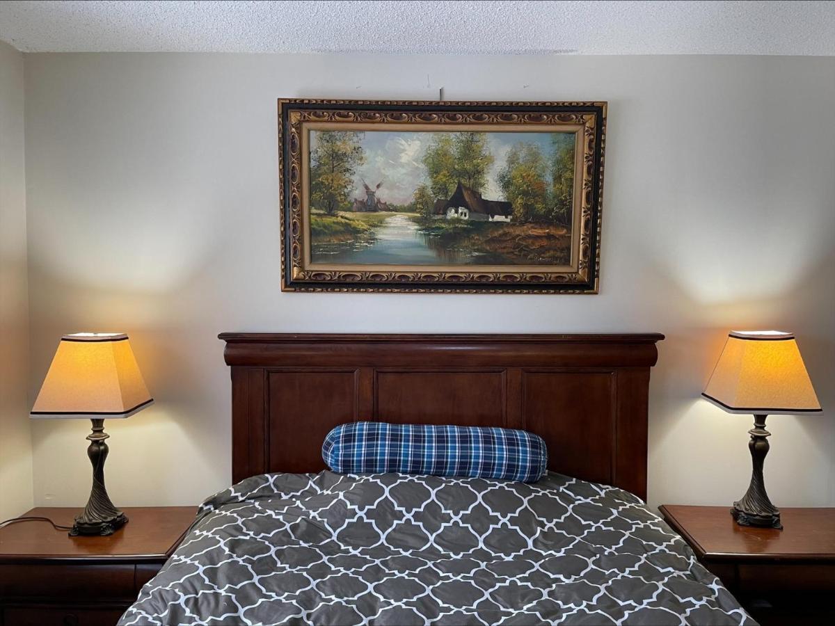 77 Nice And Warm Series Rooms Toronto Eksteriør bilde