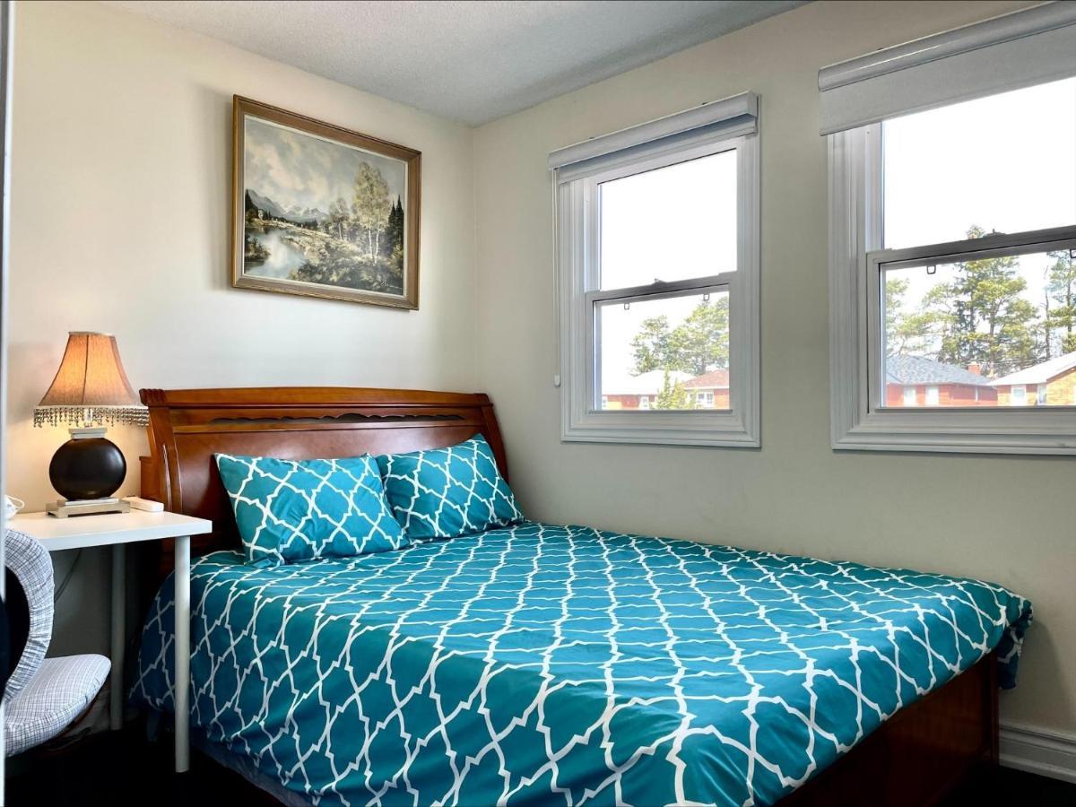 77 Nice And Warm Series Rooms Toronto Eksteriør bilde